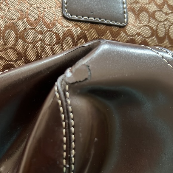 Coach med bag. Brown. Barely used. - Picture 6 of 8